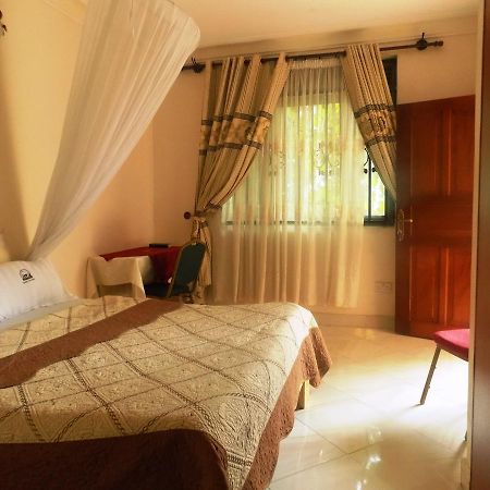 Rhino Motel Mbarara Екстериор снимка