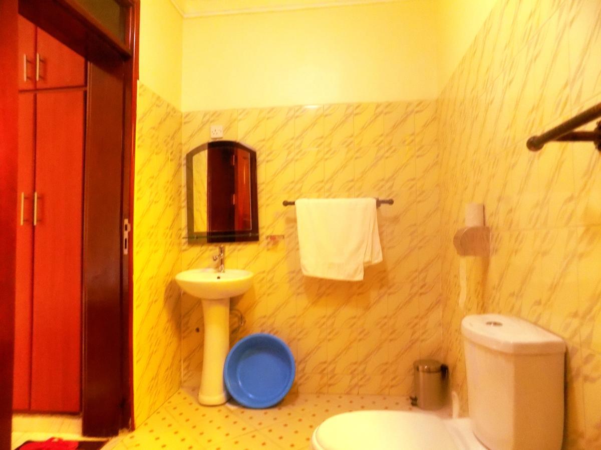 Rhino Motel Mbarara Екстериор снимка
